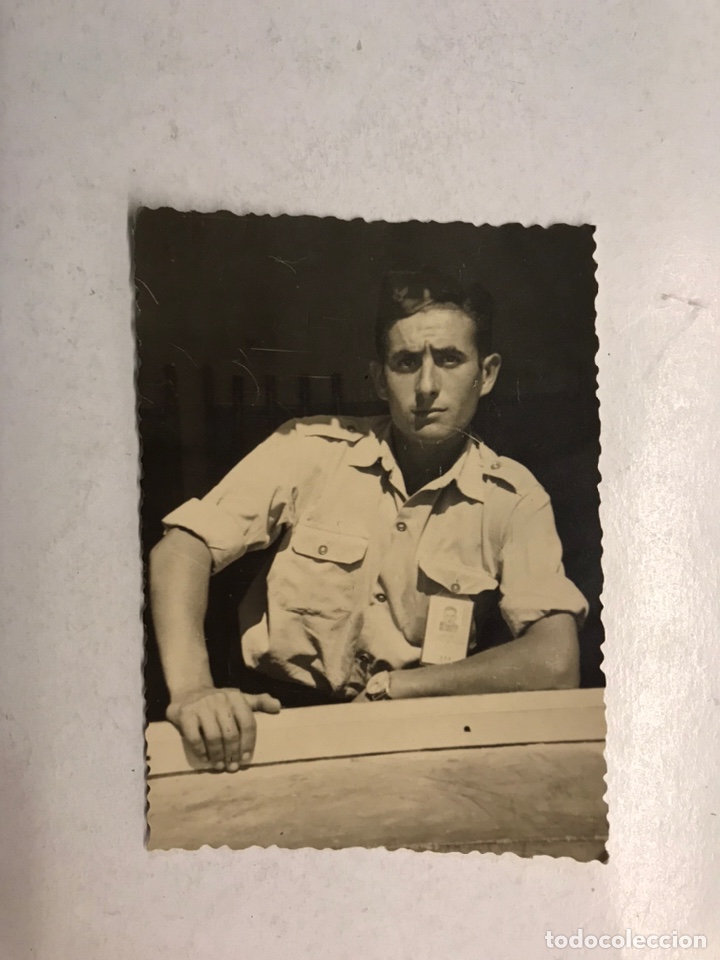 Militaria: MILITAR. Fotograf&iacute;a Soldado del Ej&eacute;rcito Espa&ntilde;ol (h.1970?) Medidas: 10 x 7 cm.,