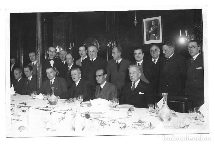 Militaria: AT50-EXTRAORDINARIA FOTOGRAFIA -REUNION Y COMIDA DE POLITICOS EL  6 - 1 - 1.942-FOTO-NU&Ntilde;O-ABADA-MADR
