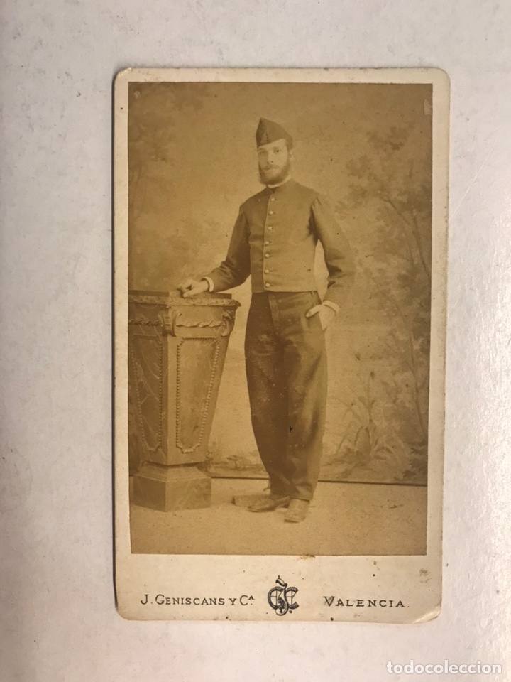 Militaria: MILITAR FOTOGRAF&Iacute;A ANTIGUA. Soldado del Ej&eacute;rcito Espa&ntilde;ol. FOTO: J. Geniscans & Cia (h.1880?)