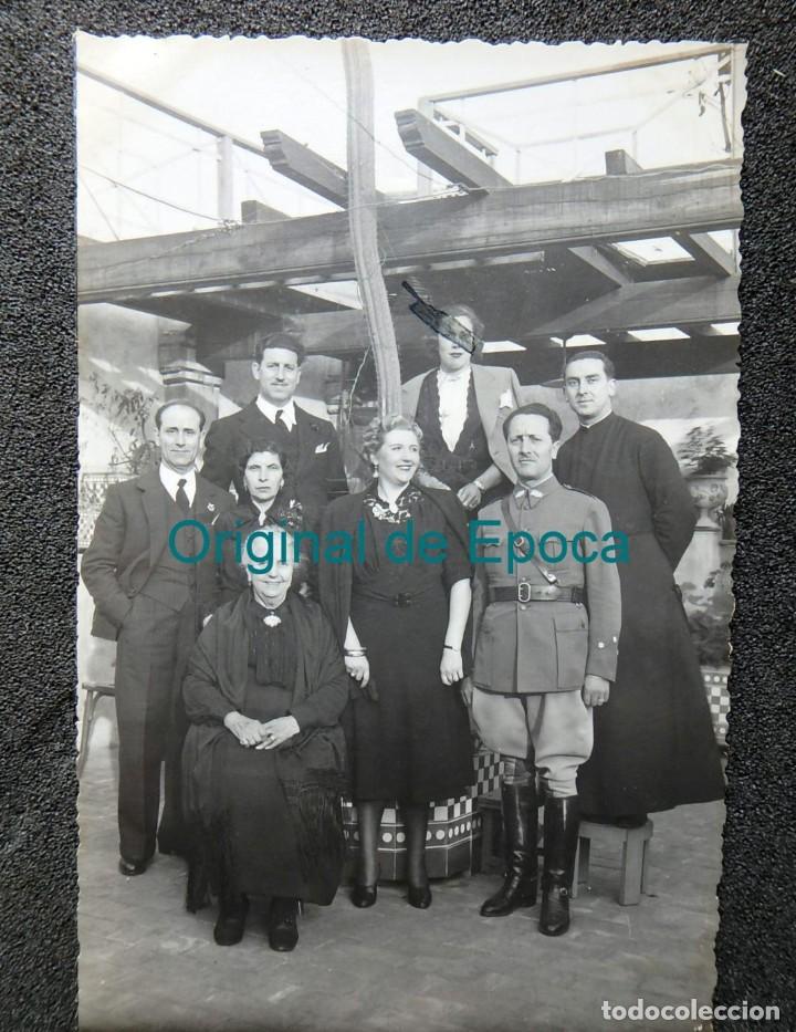 Militaria: (JX-200362)Fotograf&iacute;a de Oficial de Veterinaria , uniforme de paseo , a&ntilde;os 30 .
