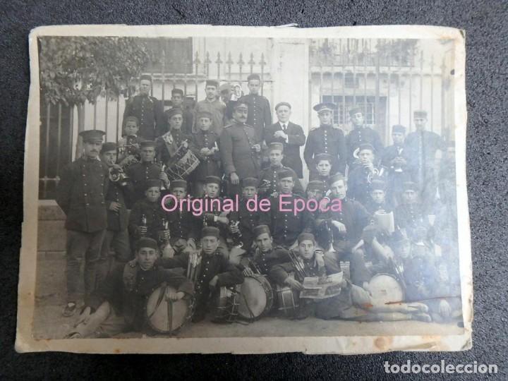Militaria: (JX-200413)Fotograf&iacute;a de la banda de m&uacute;sica del Reg.de Infanter&iacute;a n&ordm; 46 epoca Alfonsina.