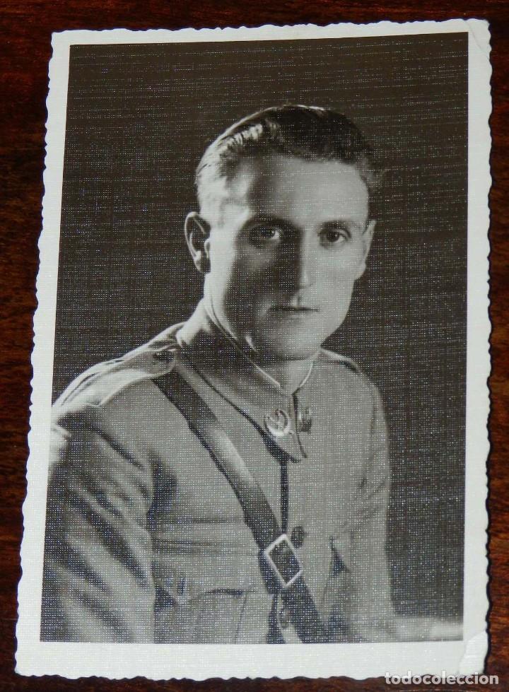 Militaria: FOTOGRAFIA DE OFICIAL DE REGULARES, UNION FOTO ALBA, TETUAN, TAMA&Ntilde;O POSTAL.