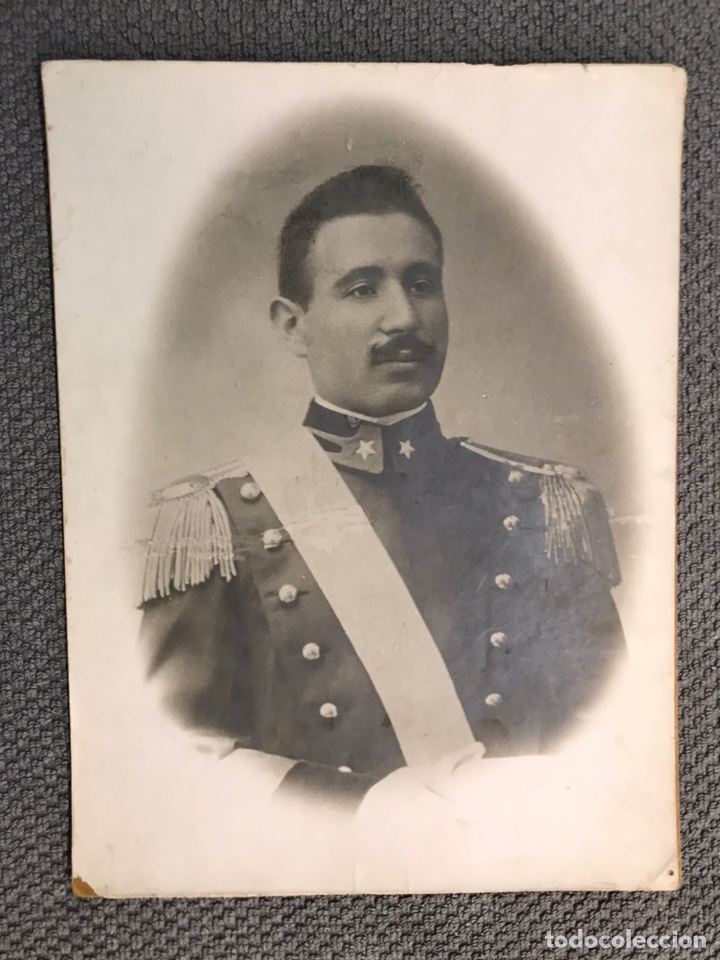 Militaria: ITALIA MILITAR. Soldado con traje de Gala del Ej&eacute;rcito Italiano. Foto dedicada (a.1952)