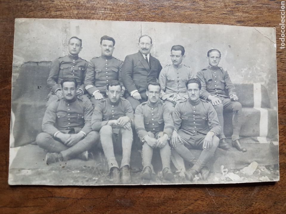 Militaria: Fotograf&iacute;a postal soldados 19 regimiento Alfonsino