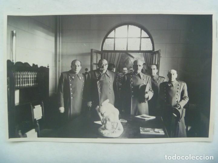 Militaria: FOTO DE GENERALES ASENSIO, SALIQUET Y ESCANEZ EN INAUGURACION RESIDENCIA RGTO. 71 ARTILLERIA, 1943
