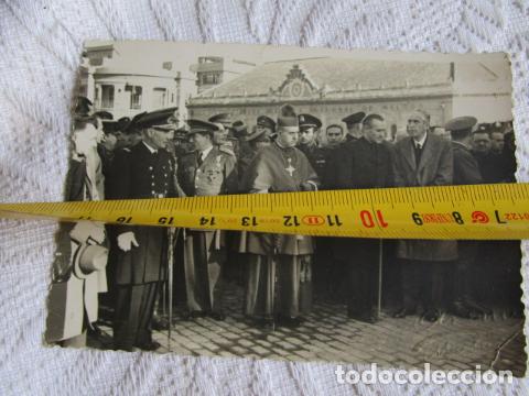 Militaria: FOTO JERARCAS FALANGE, MINISTRO DEL AIRE GALLARZA Y CLERO