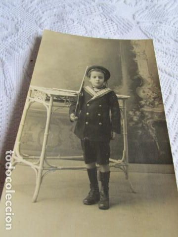 Militaria: FOTOGRAFIA NI&Ntilde;O VESTIDO DE MARINO CON FUSIL
