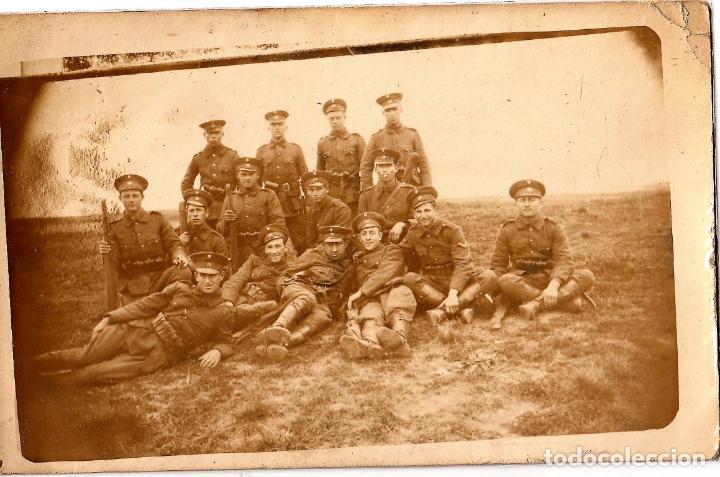 Militaria: Foto familiar de soldados del ej&eacute;rcito argentino, a&ntilde;os 30/40 del siglo XX - CLC