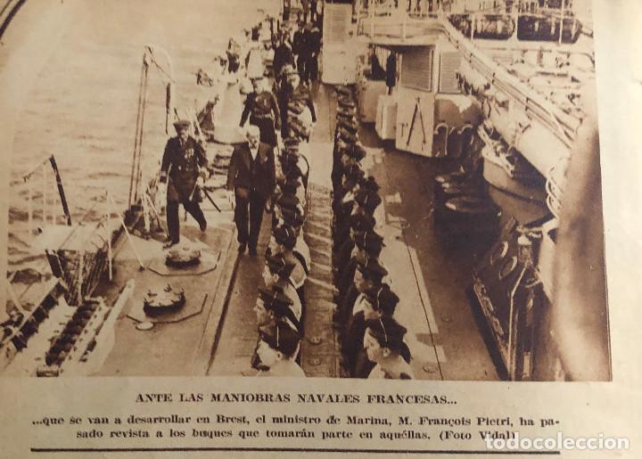 Militaria: Fotograf&iacute;a de prensa. Marinos pasando revista. Original a&ntilde;o 1935. 18 x 12 cm. Buen estado.