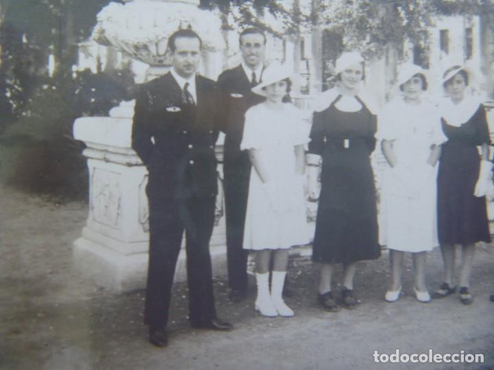 Militaria: REPUBLICA - AVIACION : FOTO DE MILITARES DE AVIACION CON SE&Ntilde;ORITAS , 1934