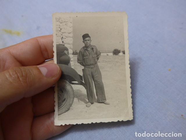 Militaria: * Antigua fotografia de regulares de 1947, original. ZX