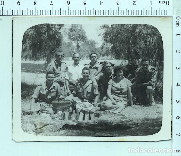 Militaria: MINUTERO FOTOGRAF&Iacute;A MILITAR .MILITARES Y PERSONAL DE PICNIC