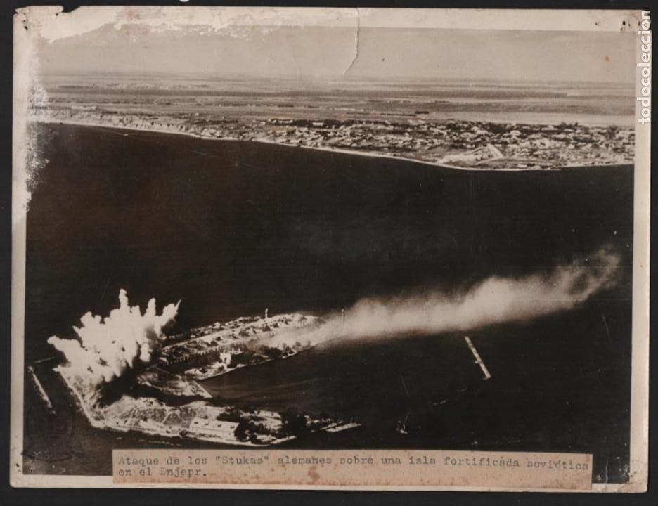 Militaria: MARCA FOTOGRAFIA DE R D Y -BARCELONA- TROPAS ALEMANAS AVANZANDO SOBRE U,SOVIETICA- MIDE: 24 X 18 C.M