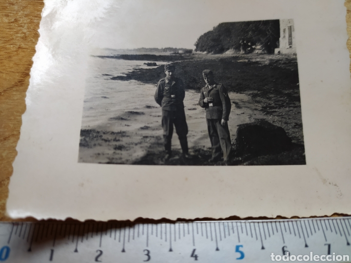 Militaria: Fotograf&iacute;a segunda guerra mundial - 2 soldados en la playa