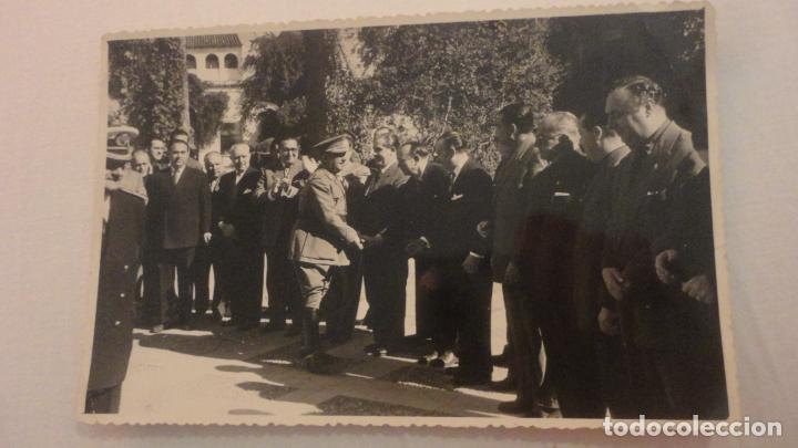 Militaria: ANTIGUA FOTOGRAFIA.FRANCISCO FRANCO EN VISITA A SEVILLA.A&Ntilde;OS 50?