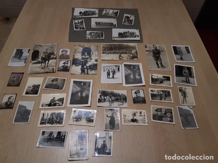 Militaria: Lote 35 peque&ntilde;as fotos militares m&aacute;s 4 postales