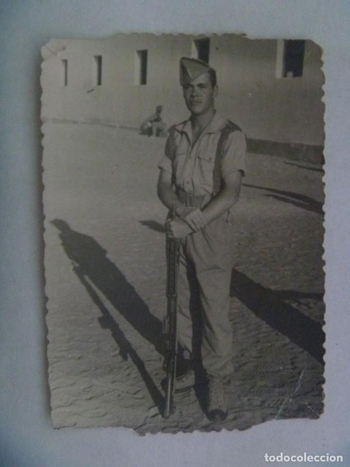 Militaria: LA LEGION : FOTO DE LEGIONARIO CON CETME