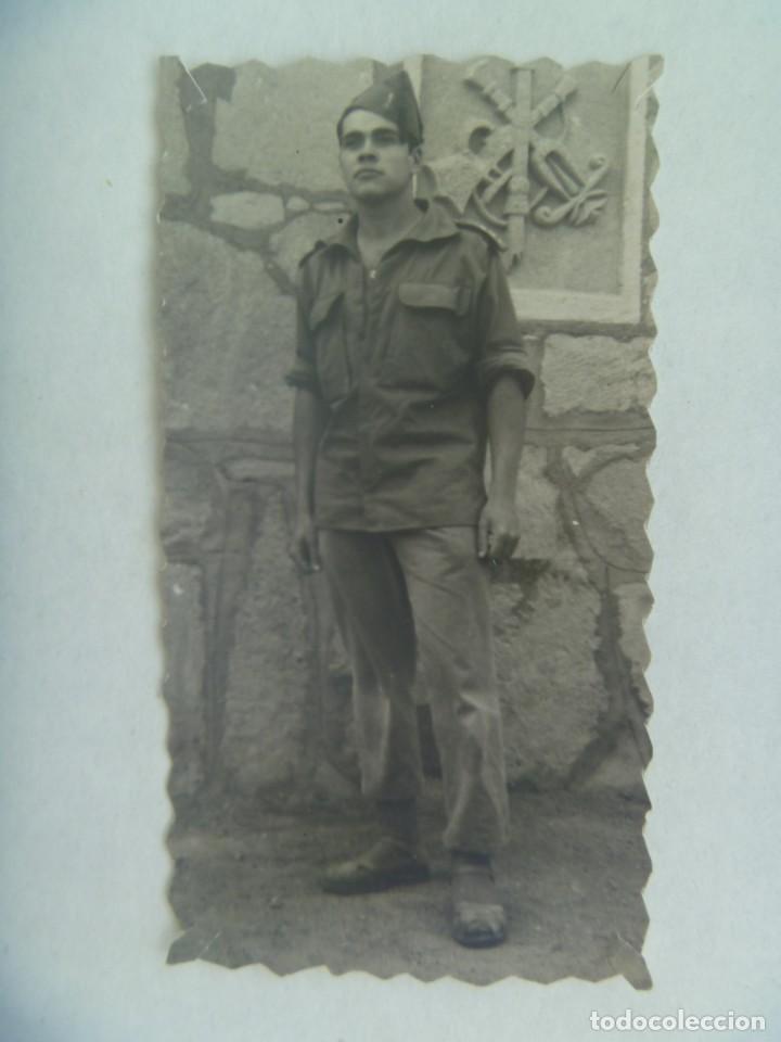 Militaria: LA LEGION : FOTO DE LEGIONARIO CON SANDALIAS