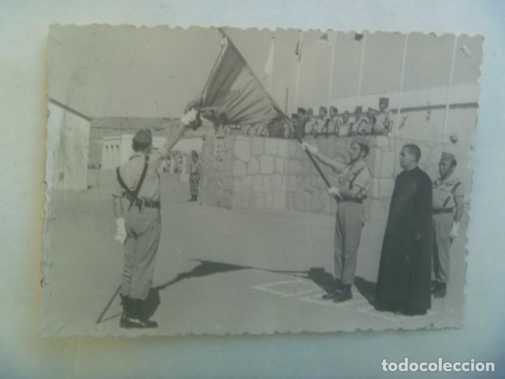 Militaria: LA LEGION : FOTO DE JURA DE BANDERA DE LEGIONARIOS. 1964