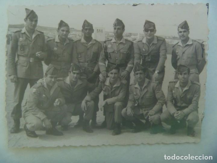 Militaria: LA LEGION : FOTO DE LEGIONARIOS POSANDO. El AAIUN , SAHARA