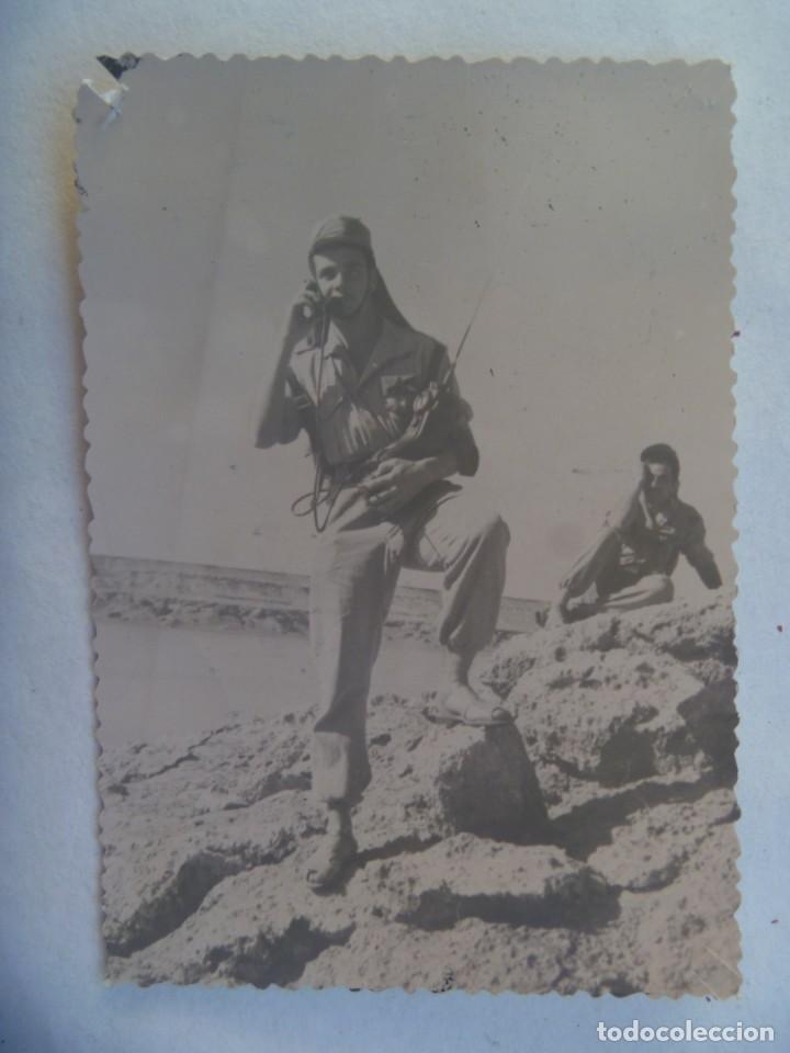 Militaria: LA LEGION : FOTO DE LEGIONARIO CON SIROQUERA Y TELEFONO DE CAMPA&Ntilde;A