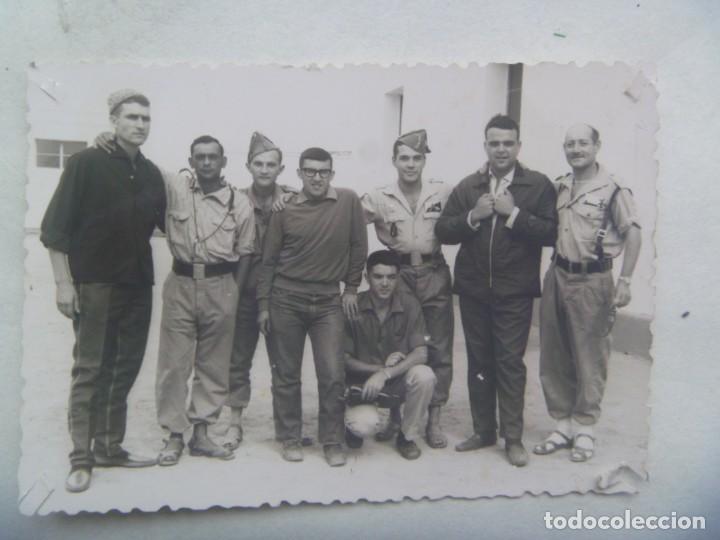 Militaria: LA LEGION : FOTO DE LEGIONARIOS CON SANDALIAS. SAHARA