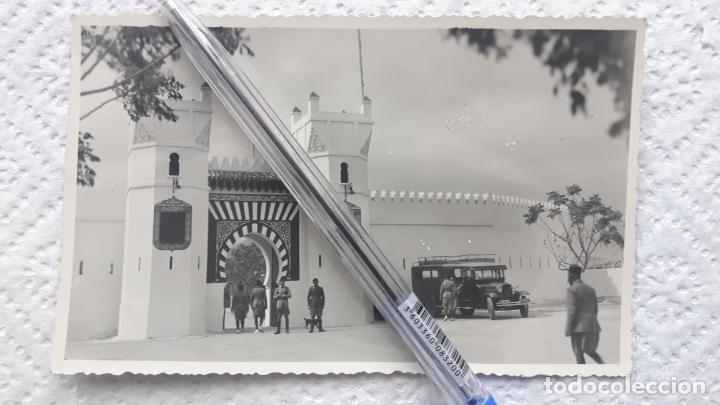 Militaria: Foto postal de la fachada principal de un cuartel de Segangan. A&ntilde;os 20.