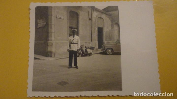 Militaria: ANTIGUA FOTOGRAFIA.POLICIA DE TRAFICO? CATALU&Ntilde;A A&Ntilde;OS 50? VESPA. CRESCENCIO LUIS?