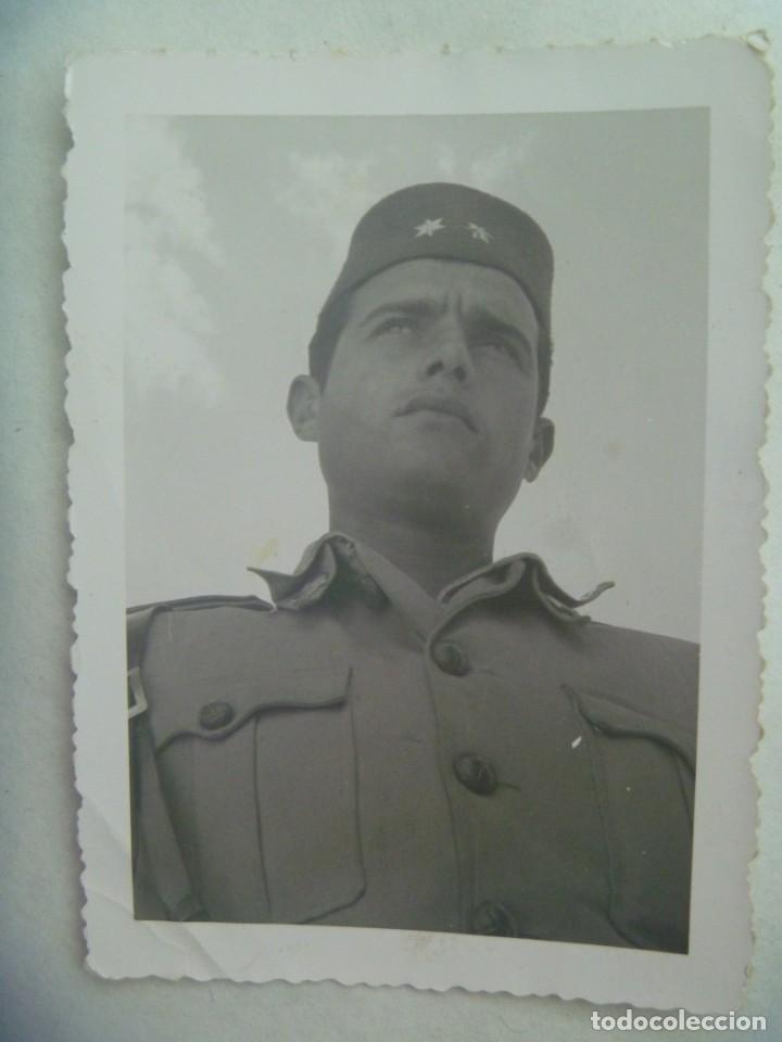 Militaria: FOTO DE MILITAR DE REGULARES CON TARBUSH , TENIENTE . T&acute;ZEMIN , 1957