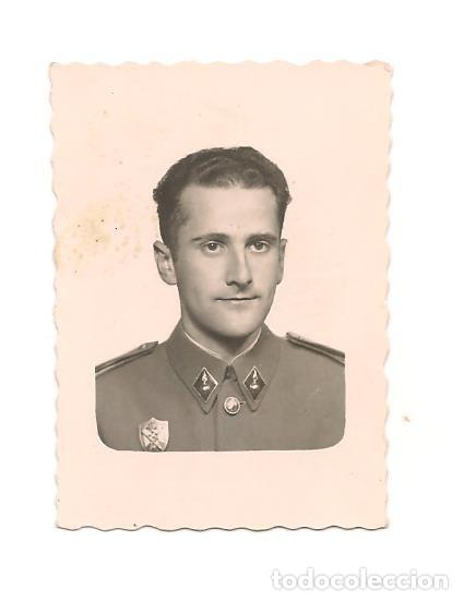 Militaria: OFICIAL DE LAS MILICIAS UNIVERSITARIAS DEL EJ&Eacute;RCITO ESPA&Ntilde;OL EN LOS A&Ntilde;OS 40/50