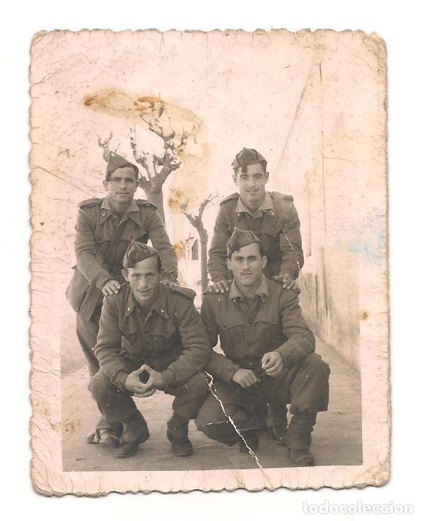 Militaria: SOLDADOS ESPA&Ntilde;OLES EN FECHA 29 DE ENERO DE 1956