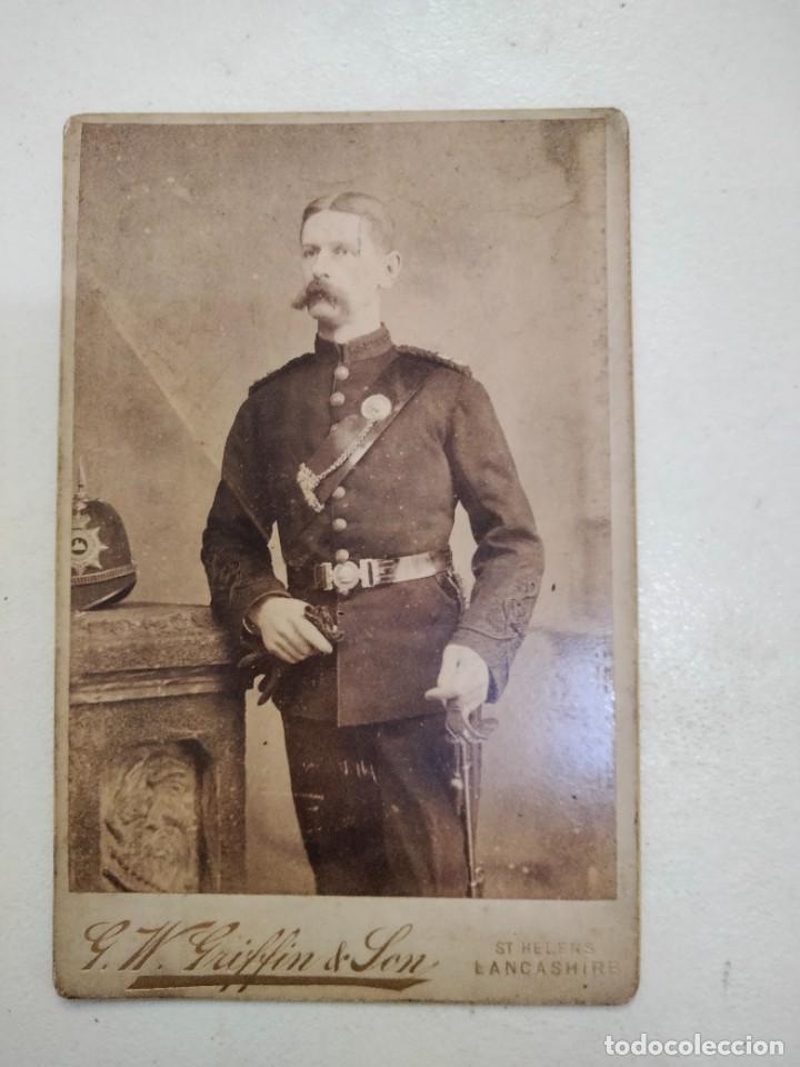 Militaria: Fotografia antigua de estudio oficial Policia Ingles