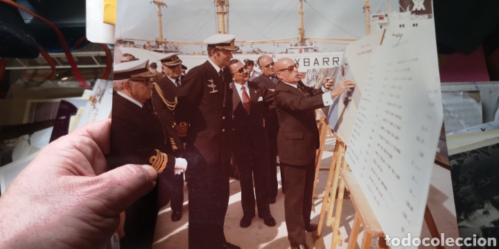 Militaria: Antigua fotograf&iacute;a a&ntilde;os 70 de entregas de fragata Rey Juan Carlos