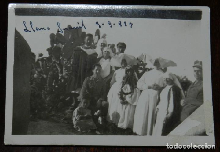 Militaria: FOTOGRAFIA DE GRUPO DE ENFERMERAS DE LA CRUZ ROJA EN MARRUECOS, GUERRA DEL RIF, 1927, MIDE 9 X 6,5 C