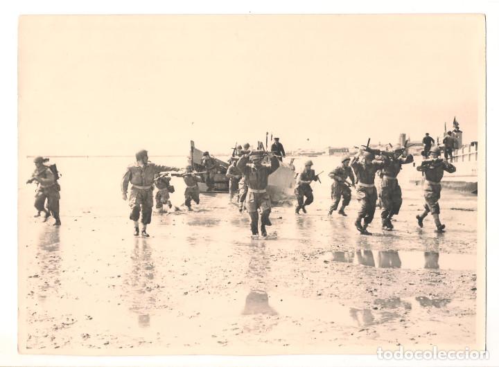 Militaria: SOLDADOS ITALIANOS EN MANIOBRAS EN LOS A&Ntilde;OS 40/50