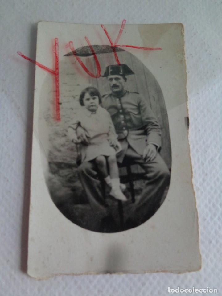 Military Antiques: ANTIGUA FOTO DE GUARDIA CIVIL A&Ntilde;OS 20-30 CON UNA NI&Ntilde;A EN BRAZOS