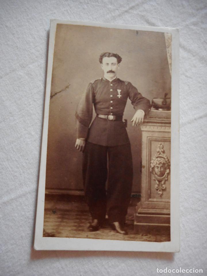 Militaria: ANTIGUA FOTOGRAFIA DE MILITAR.CRISTOBAL RUBIO.FOTO JUAN MANZANO.LERIDA.FINALES DEL XIX?