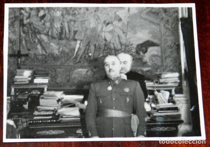Militaria: FOTOGRAFIA DEL GENERAL FRANCO EN EL AYUNTAMIENTO DE MADRID, ENTREGA DE LA MEDALLA DE ORO DE LA CIUDA