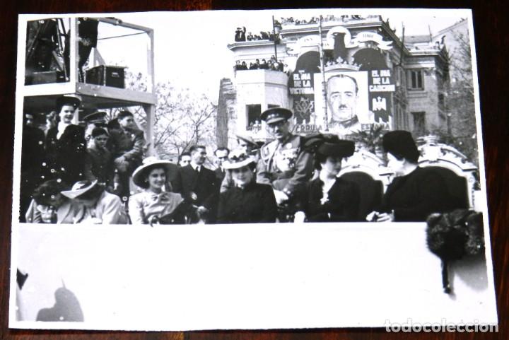 Military Antiques: FOTOGRAFIA DE PALCO EN EL DESFILE DEL ANIVERSARIO DE LA VICTORIA, 1 ABRIL 1943, FOTO ZEGRI, MIDE 11,