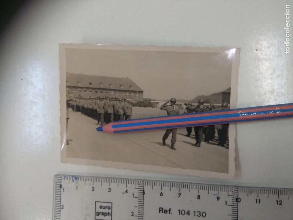 Militaria: FOTOS CREO QUE DE LOS A&Ntilde;OS 50. ALEMANIA, SOLDADOS, MILITARES DESFILANDO, 10 x 7 cm