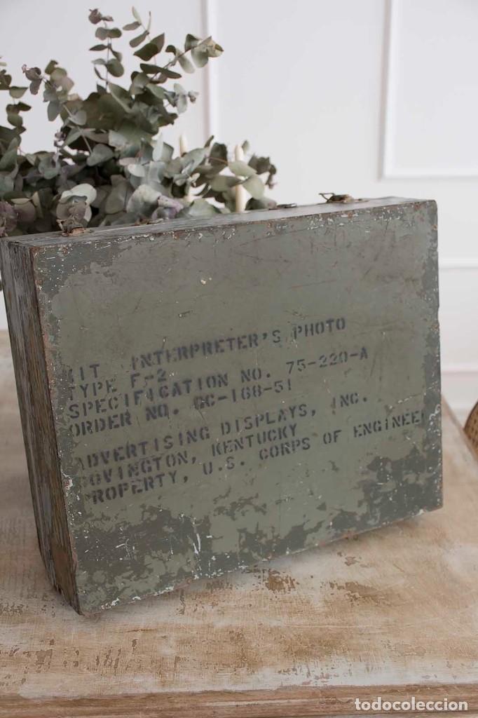 Militaria: Caja Militar USA. Equipo Fotogr&aacute;fico