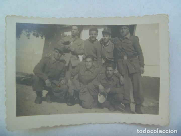 Militaria: FOTO DE MILITARES DE ARTILLERIA. POLIGONO DE EXPERIENCIAS &uml; COSTILLA &uml;, CADIZ