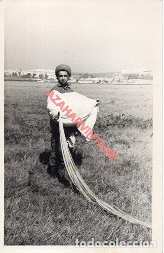 Militaria: ANTIGUA FOTOGRAFIA DE UN PARACAIDISTA, 9X14 CMS