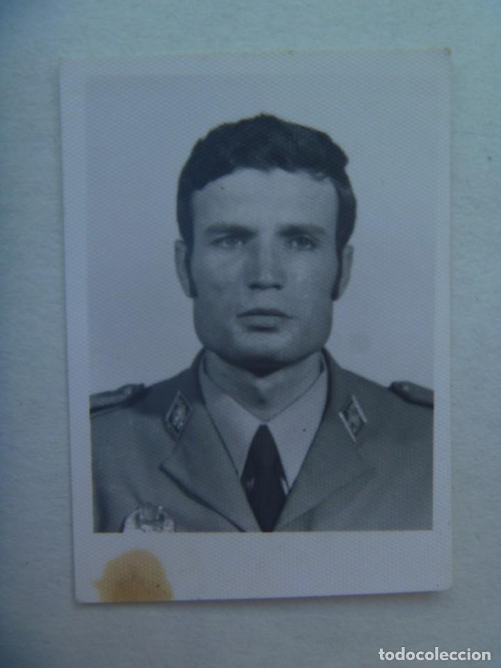 Militaria: POLICIA ARMADA : FOTO DE CARNET DE UN AGENTE POLICIAL