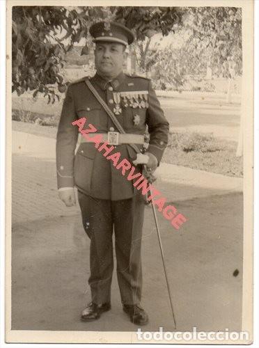 Militaria: ANTIGUA FOTOGRAFIA DE UN TENIENTE CONDECORADO, 75X105MM