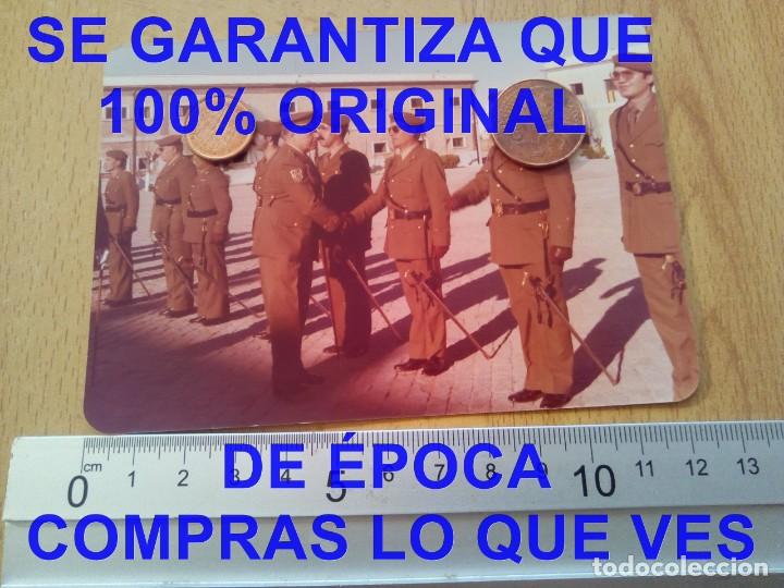 Militaria: GENERAL REVISTA A LOS OFICIALES EN CUARTEL FOTOGRAFIA PROCEDE DE ALCALA DE LA VEGA FOTOGRAFIA E27