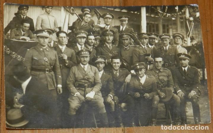 Militaria: FOTOGRAFIA DE OFICIALES EN EL CONCURSO DE VALLADOLID 1927, ACADEMIA DE CABALLERIA A&Ntilde;O 1927, TAMA&Ntilde;O P