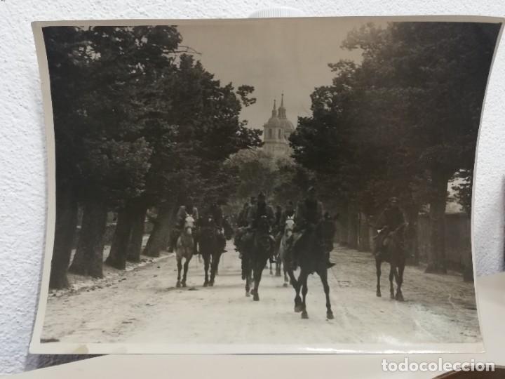 Military Antiques: FOTOGRAFIA DE TROPAS ESPA&Ntilde;OLAS A CABALLO, CABALLERIA, MIDE 24 X 18,5 CMS.