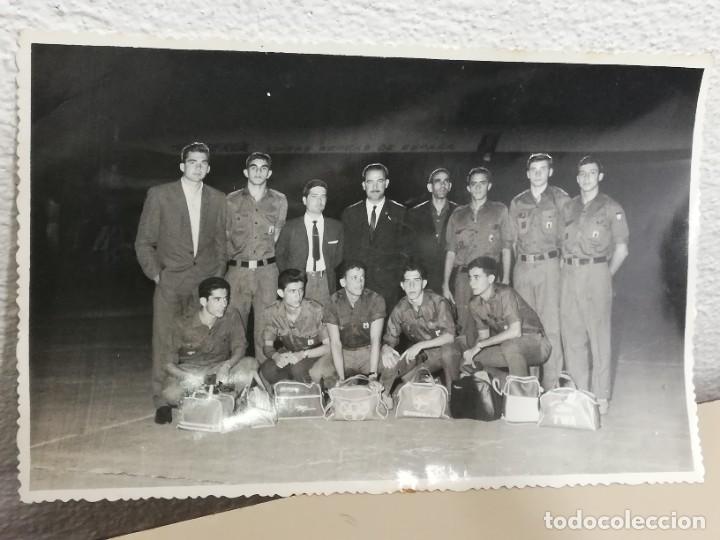 Military Antiques: FOTOGRAFIA DEL JOVENES DEL SEU, FALANGE, FOTO BLANCO, SANTA CRUZ DE TENERIFE, MIDE 17,5 X 11,5 CMS.