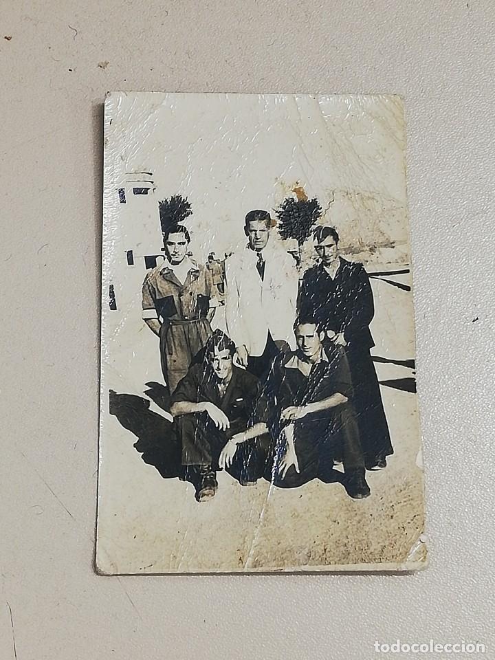 Militaria: FOTOGRAFIA DE SOLDADOS, A&Ntilde;OS 40, MIDE 6 X 4 CMS.